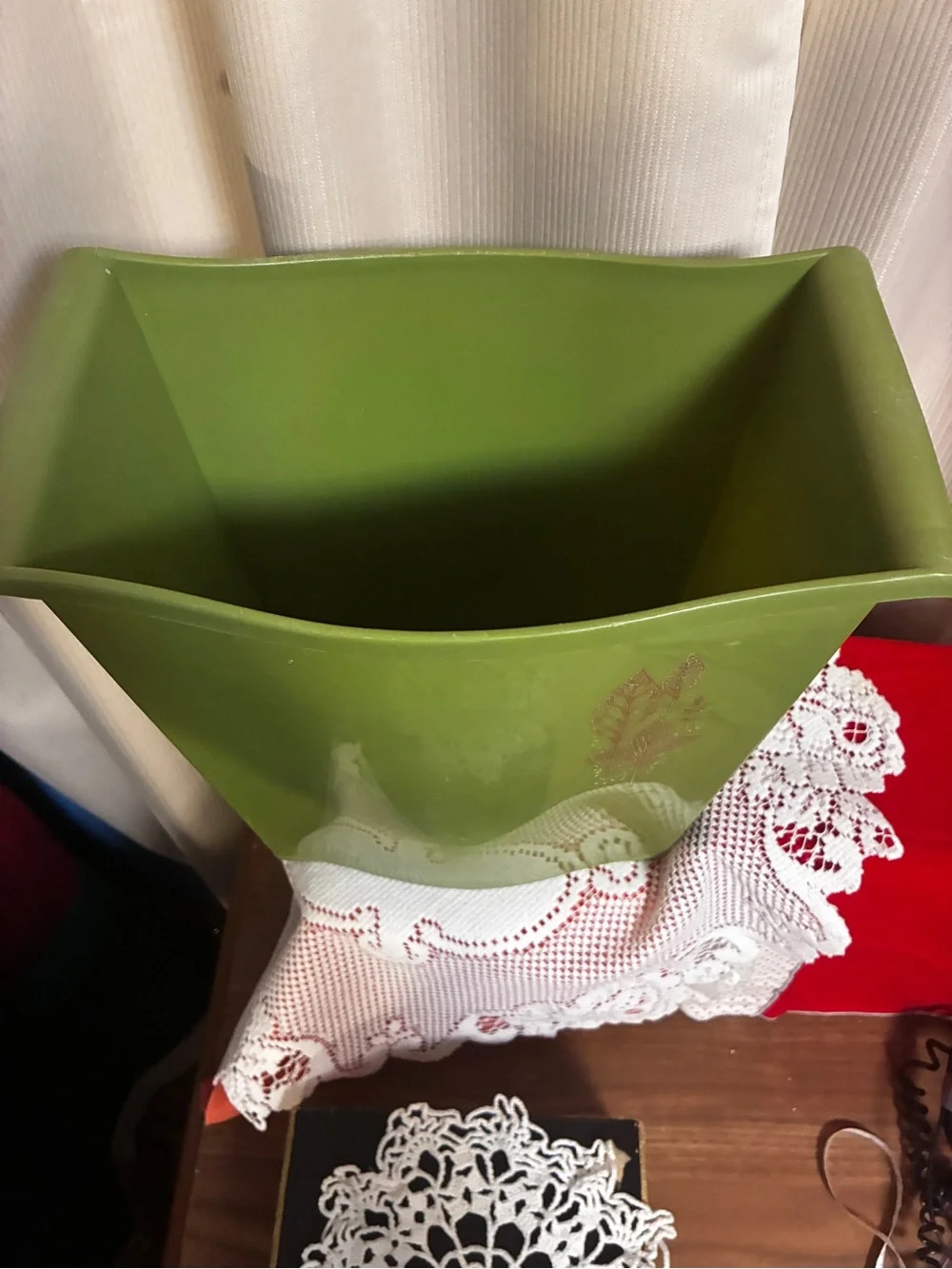 Vintage Avocado Green Decorative Leaf Wastebasket 1970s